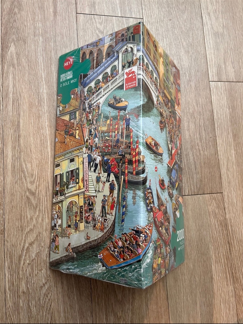 Venice Canal 2000-Piece Jigsaw Puzzle - Colorful Canal Scene